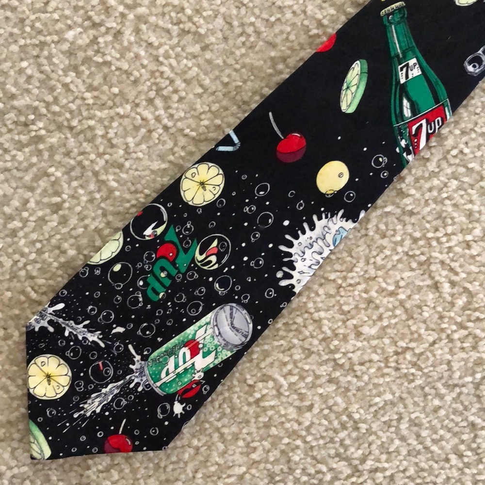 Nicole Miller 7-Up Tie